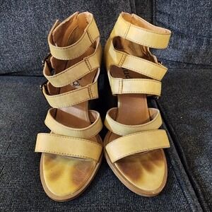 Y2k Mudd Strappy Chunky‎ Heel Back Zip Size 10 Beige Sandals